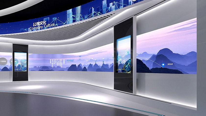 企業(yè)歷史展廳中的互動滑軌屏 企業(yè)歷史展廳中的互動滑軌屏