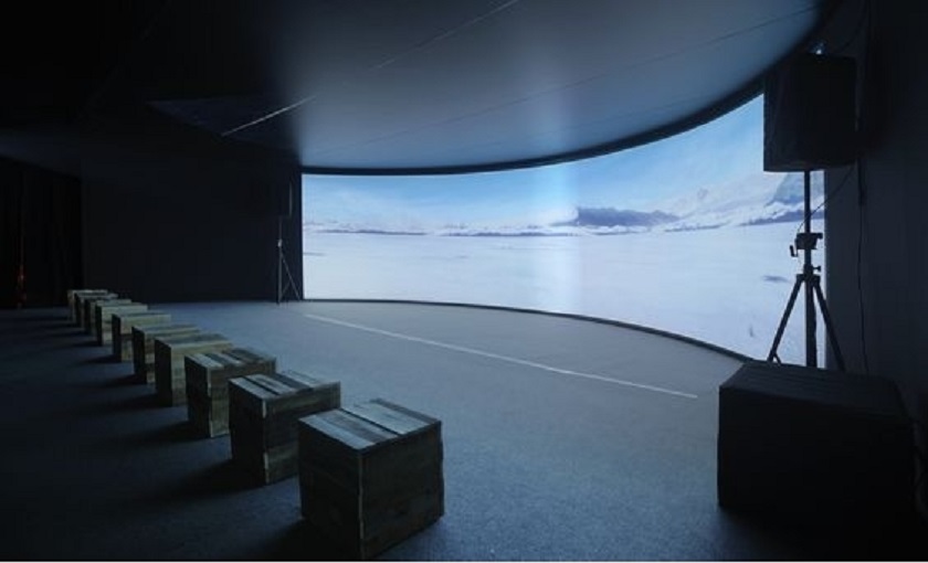 弧幕投影 弧幕投影系統(tǒng)沉浸式效果展示