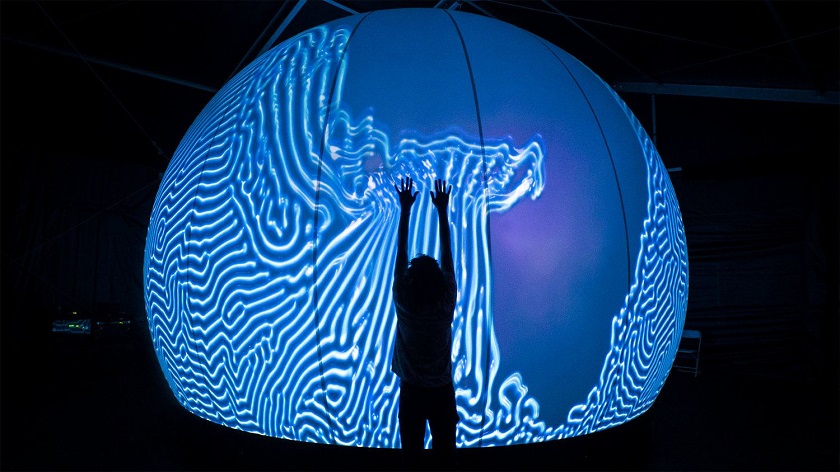 ��ĻͶӰϵ�y(t��ng)Ч��չʾ