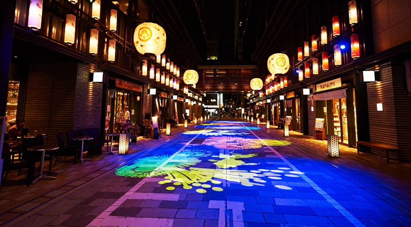 商場(chǎng)中的地面互動(dòng)投影效果 商場(chǎng)中的地面互動(dòng)投影效果