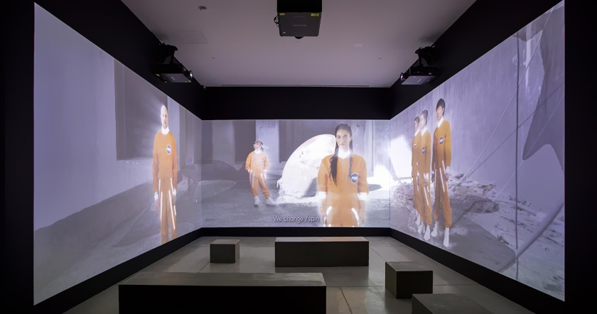 三折幕投影空間 三折幕投影空間