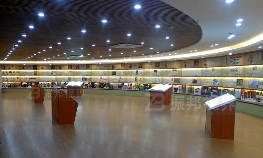 歷史紀念館中的虛擬翻書 歷史紀念館中的虛擬翻書