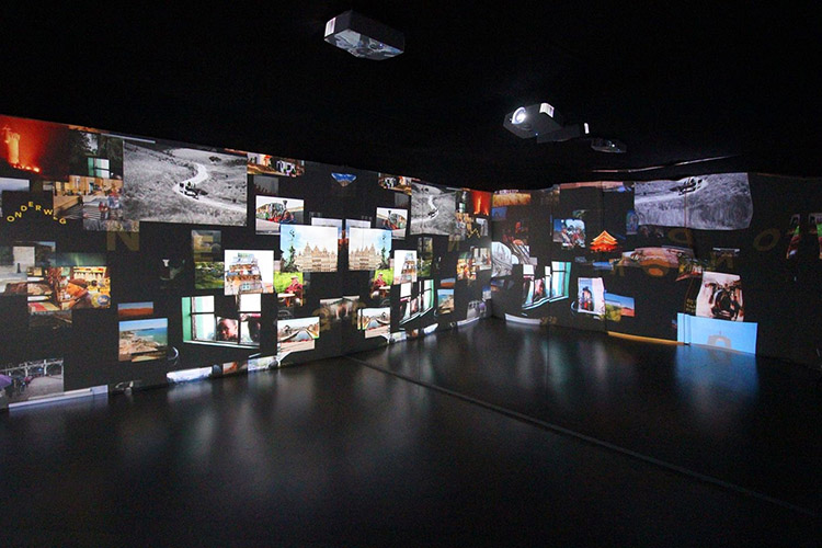 美術(shù)館展廳投影空間