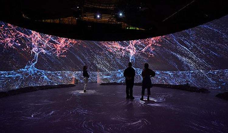 沉浸式投影體驗區(qū)設(shè)計