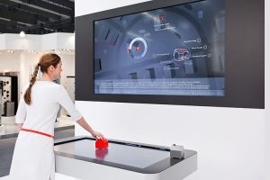 展廳機(jī)器人