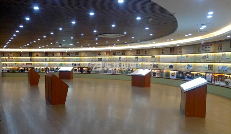 紀(jì)念館虛擬翻書裝置